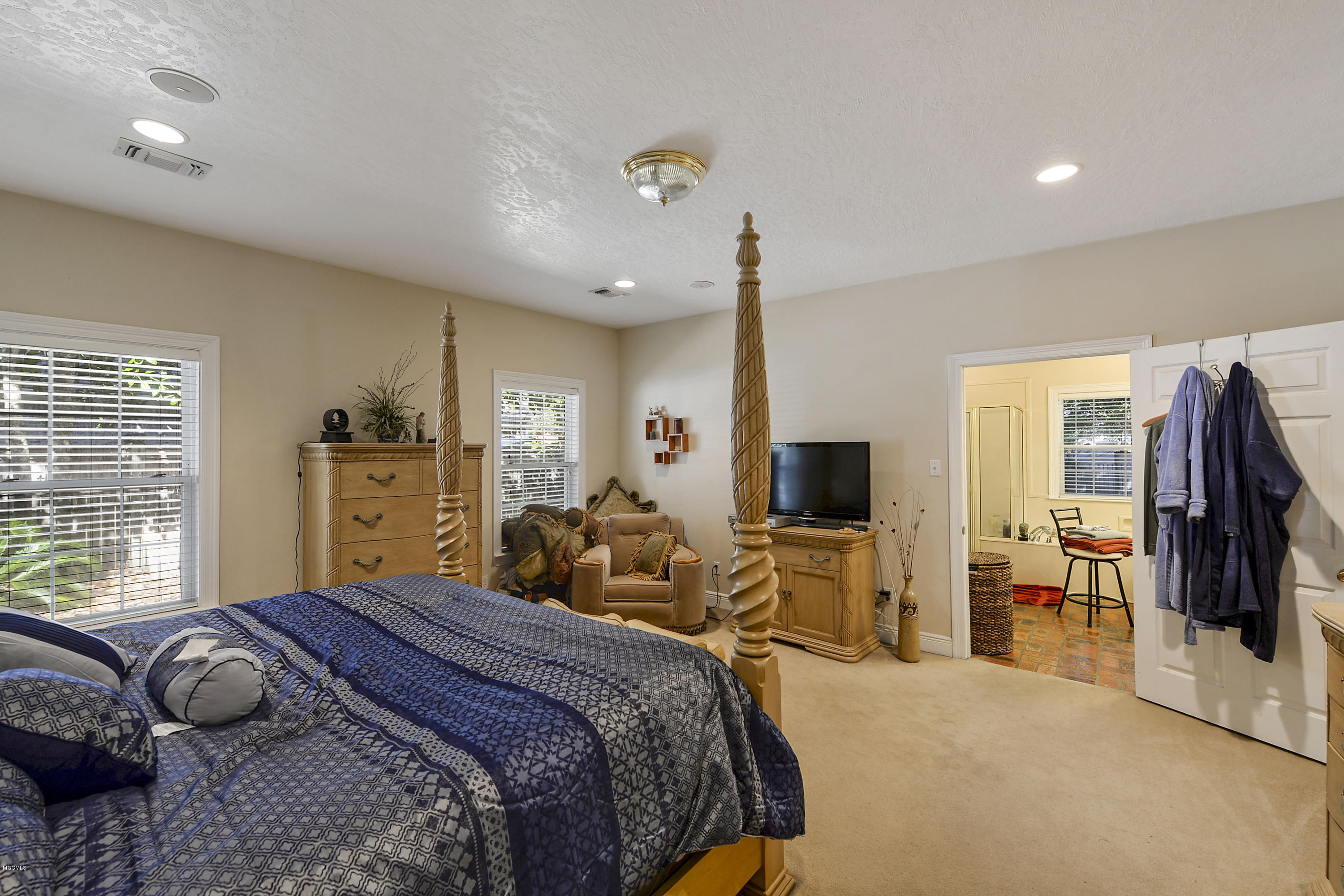 3610 Perryman Road Ocean Springs, MS 39564 - Photo 8 of 19 Master Bedroom
