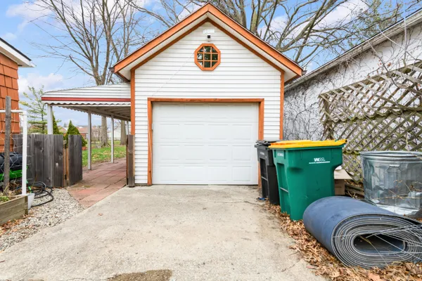 $124,900 | 664 Riverbank Street, Wyandotte, MI 48192