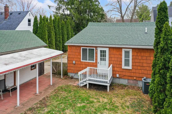 $124,900 | 664 Riverbank Street, Wyandotte, MI 48192