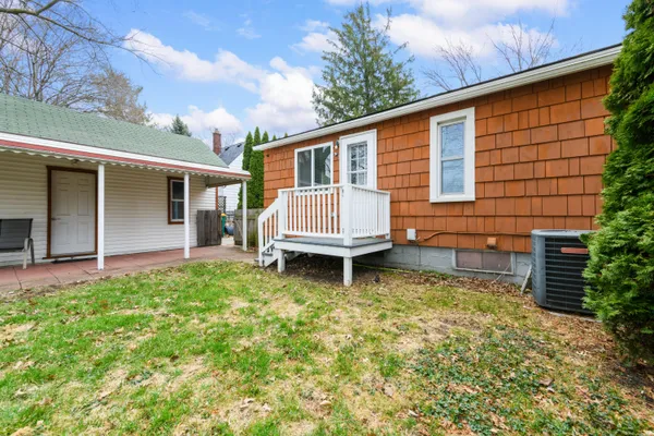 $124,900 | 664 Riverbank Street, Wyandotte, MI 48192