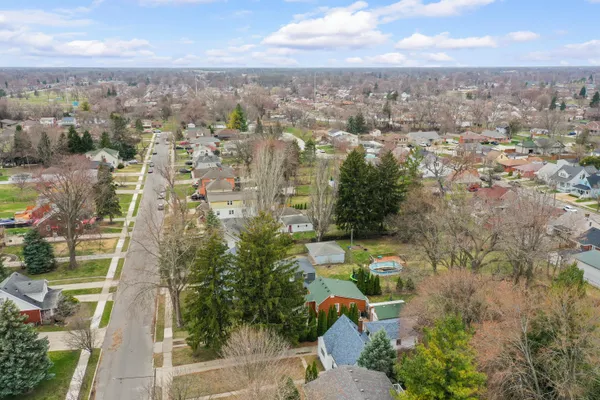 $124,900 | 664 Riverbank Street, Wyandotte, MI 48192