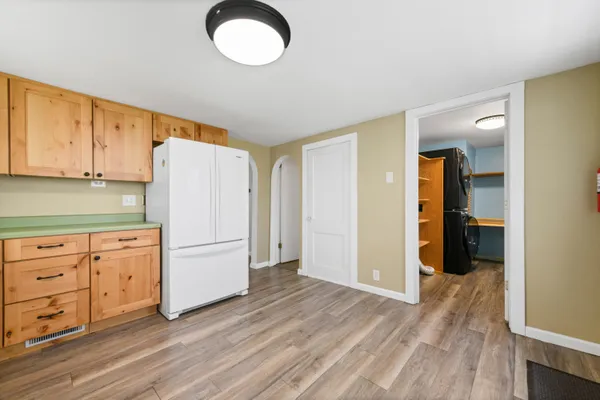 $124,900 | 664 Riverbank Street, Wyandotte, MI 48192