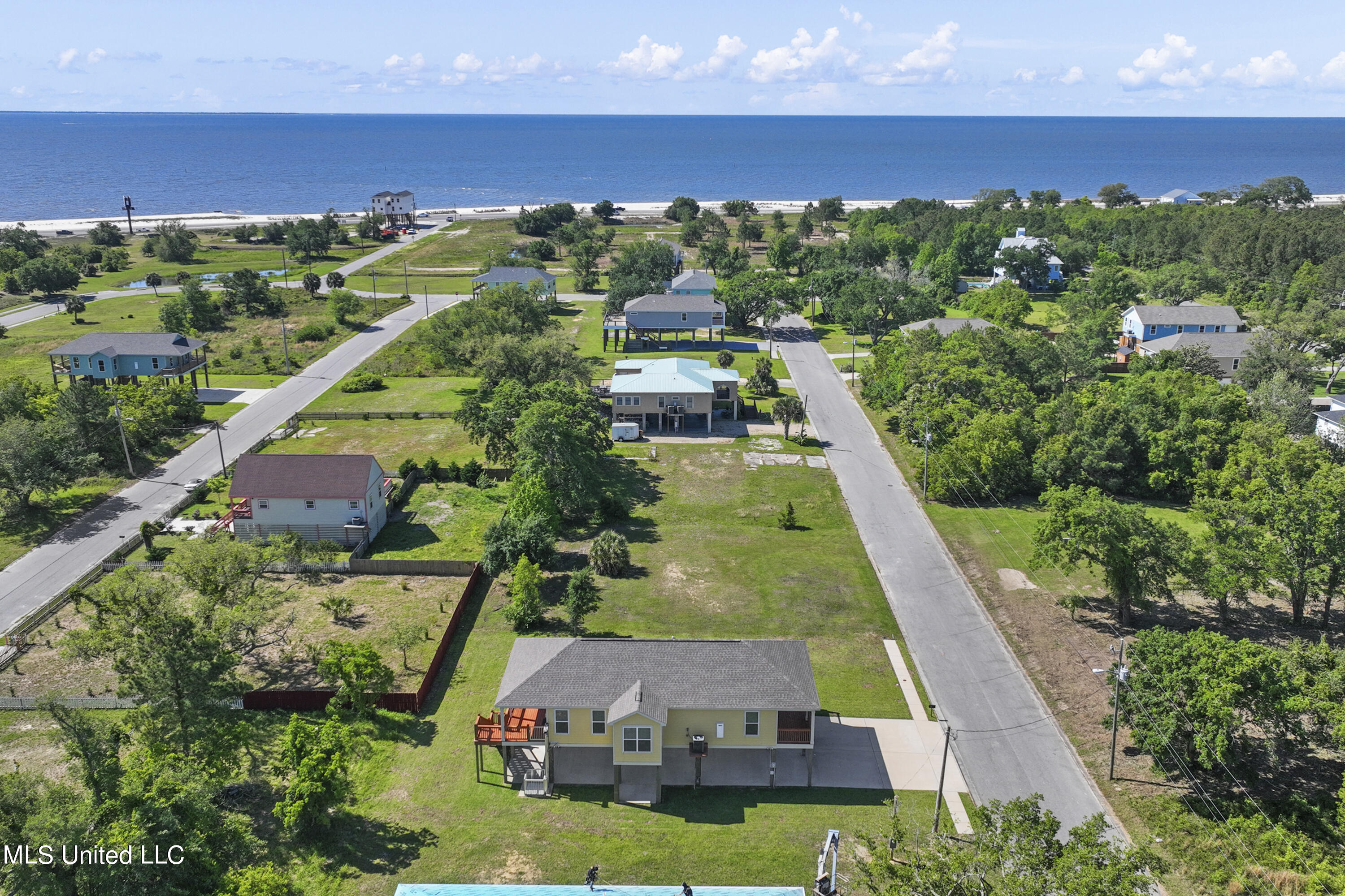 112 Pitcher Point Long Beach, MS 39560 - Photo 2 of 41 002