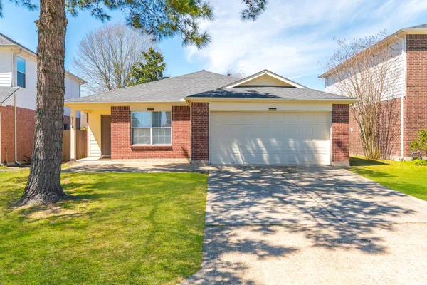 $1,950 | 914 Parsonfield Court, Spring, TX 77373