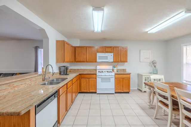 $1,950 | 914 Parsonfield Court, Spring, TX 77373