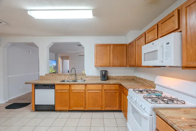 $1,950 | 914 Parsonfield Court, Spring, TX 77373