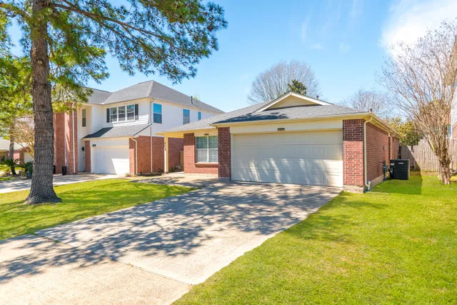 $1,950 | 914 Parsonfield Court, Spring, TX 77373