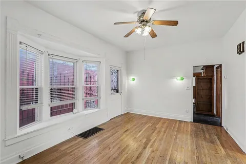 $285,000 | 2122 Summit Street, Kansas City, MO 64108