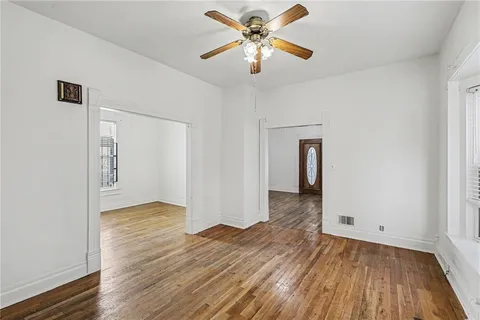 $285,000 | 2122 Summit Street, Kansas City, MO 64108