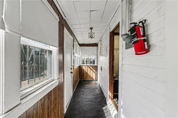 $260,000 | 2122 Summit Street, Kansas City, MO 64108