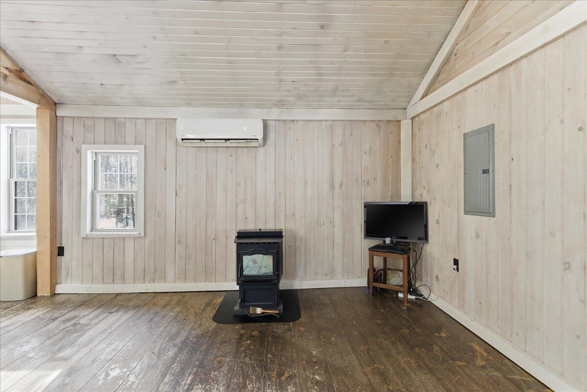 16 Trillium Estates Rome, ME 04963 - Photo 5 of 41 Living Room