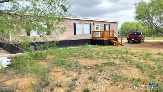 $265,000 | 925 County Road 2629, Moore, TX 78057