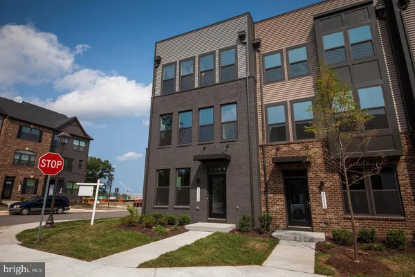 $3,900 | 22248 Sims Terrace, Ashburn, VA 20148