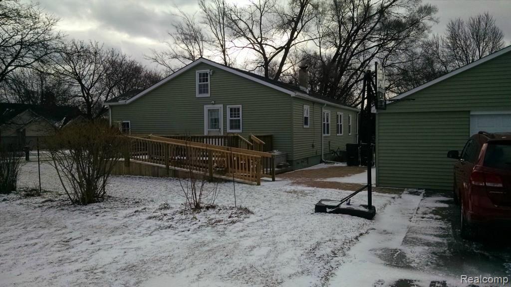 2822 Harrison Avenue Rochester, MI 48307 - Photo 5 of 6 IMG_20150105_103148004.jpg