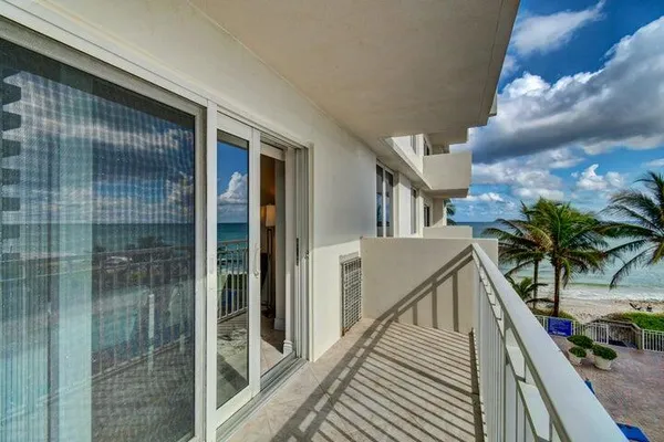 $4,500 | 3221 South Ocean Boulevard, Unit 207, Highland Beach, FL 33487