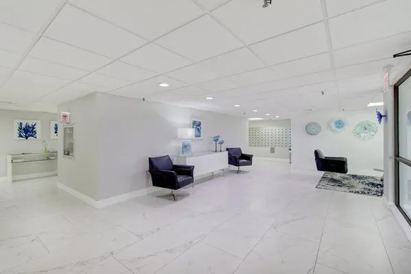 $4,500 | 3221 South Ocean Boulevard, Unit 207, Highland Beach, FL 33487