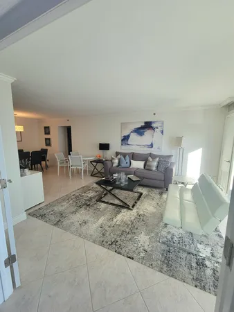 $4,500 | 3221 South Ocean Boulevard, Unit 207, Highland Beach, FL 33487