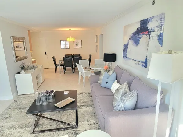 $4,500 | 3221 South Ocean Boulevard, Unit 207, Highland Beach, FL 33487