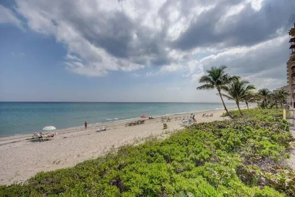 $4,500 | 3221 South Ocean Boulevard, Unit 207, Highland Beach, FL 33487