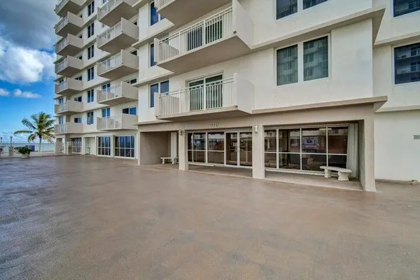 $4,500 | 3221 South Ocean Boulevard, Unit 207, Highland Beach, FL 33487