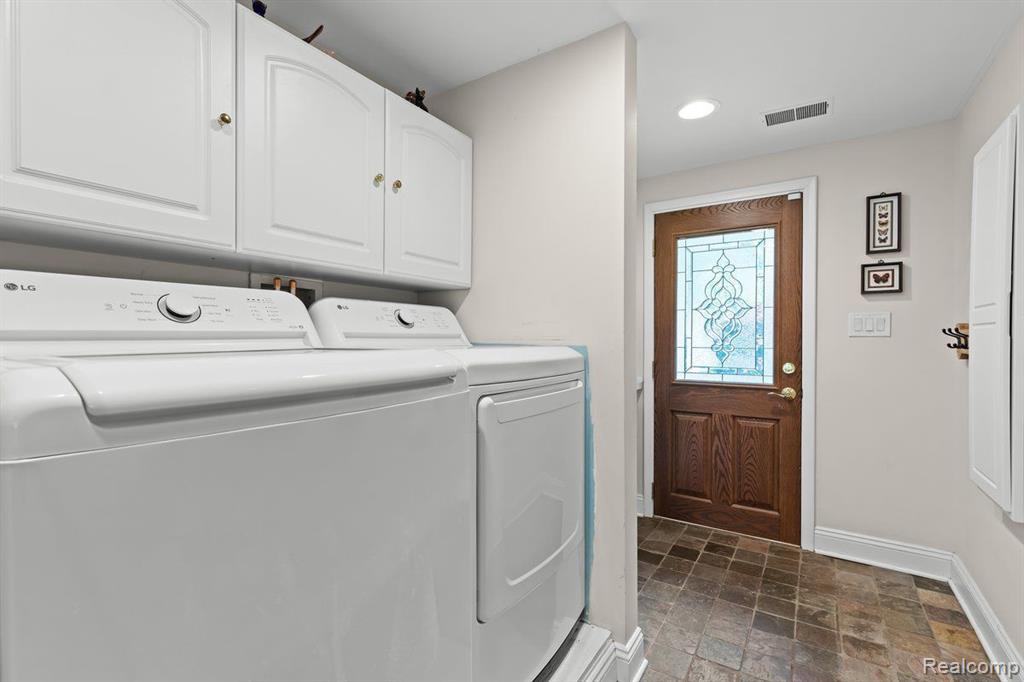 52851 Fairchild Road Chesterfield, MI 48051 - Photo 29 of 70