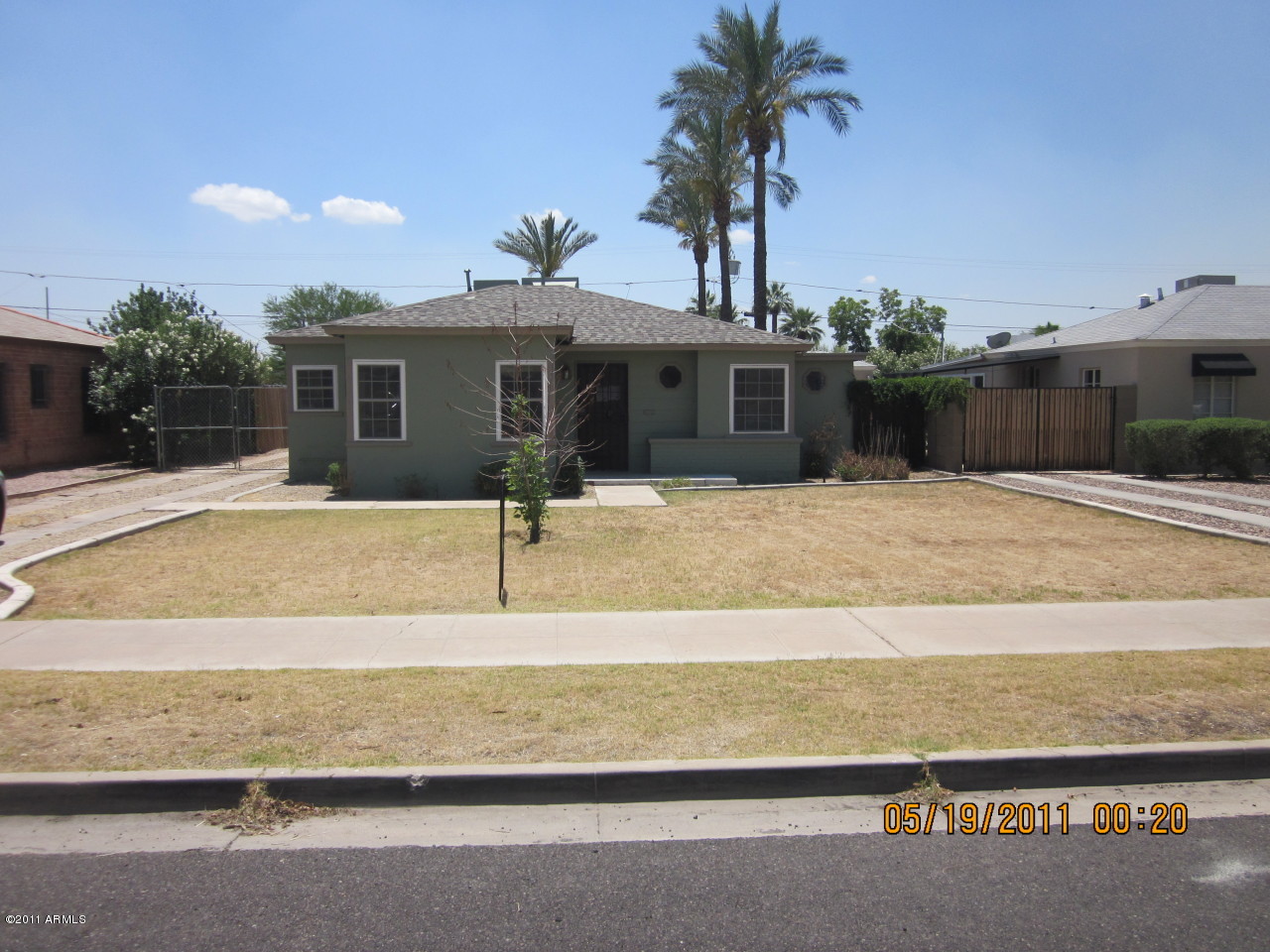 1337 East Granada Road Phoenix, AZ 85006 - Photo 1 of 9 Front View