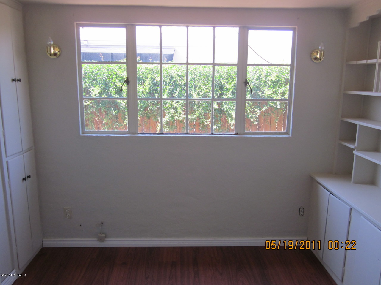 1337 East Granada Road Phoenix, AZ 85006 - Photo 4 of 9 Den / Office