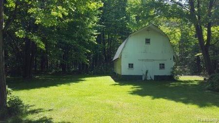 19191 Clark Road Belleville, MI 48111 - Photo 25 of 68