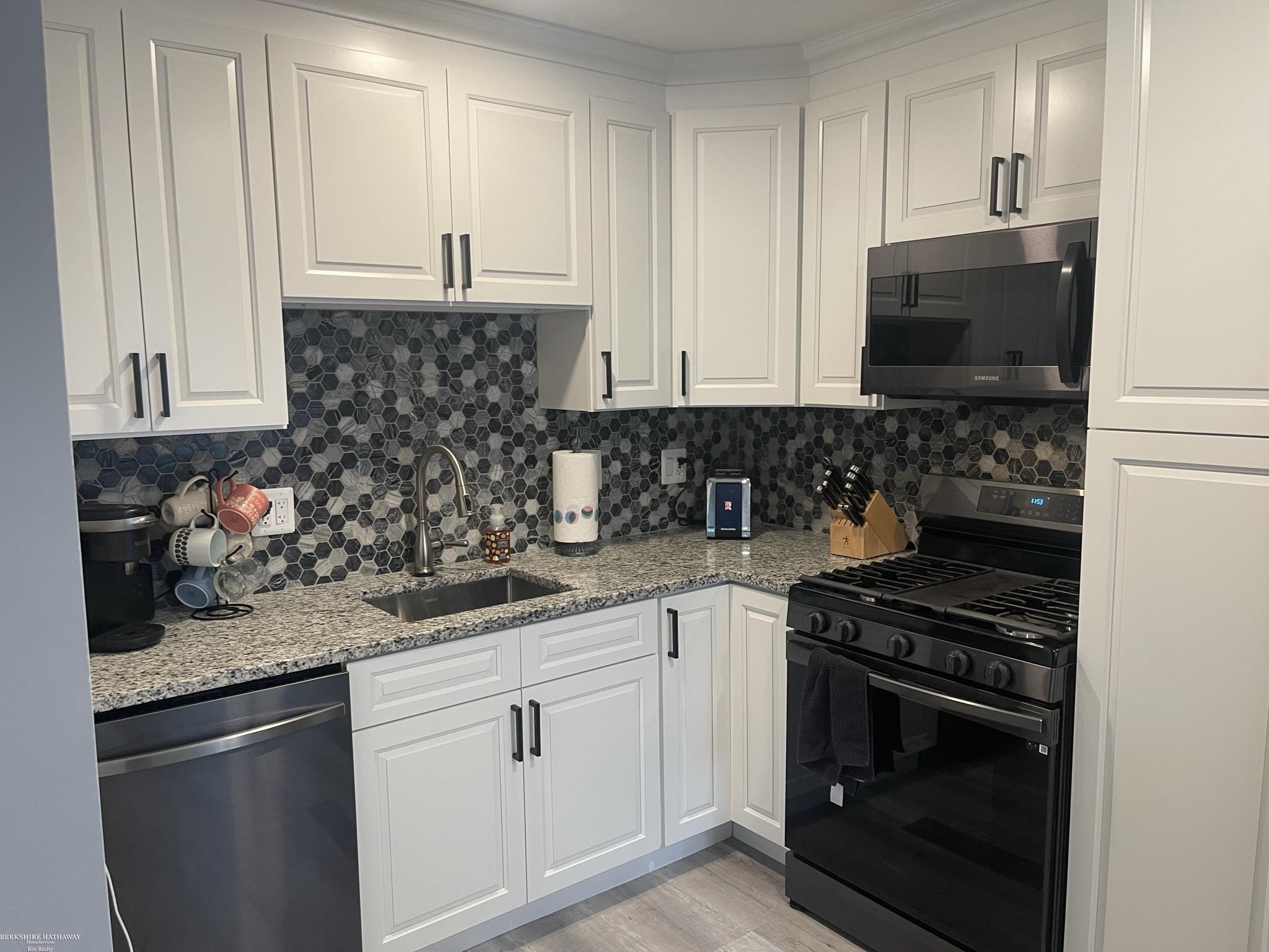 8401 18 18 Mile Road, Unit 1A Sterling Heights, MI 48313 - Photo 8 of 24