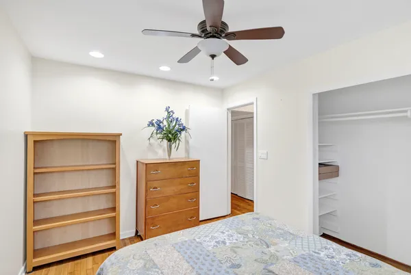 $395,000 | 705 Cumberland Street, Hoffman Estates, IL 60169