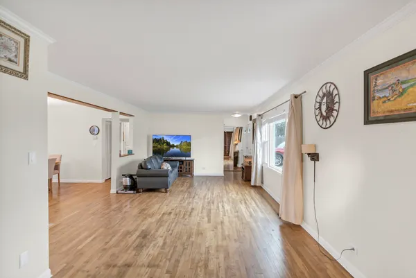 $395,000 | 705 Cumberland Street, Hoffman Estates, IL 60169