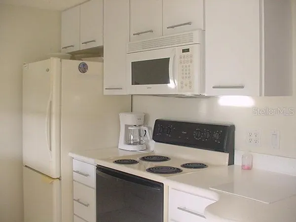 $3,400 | 519 Circlewood Drive, Unit 519, Venice, FL 34293