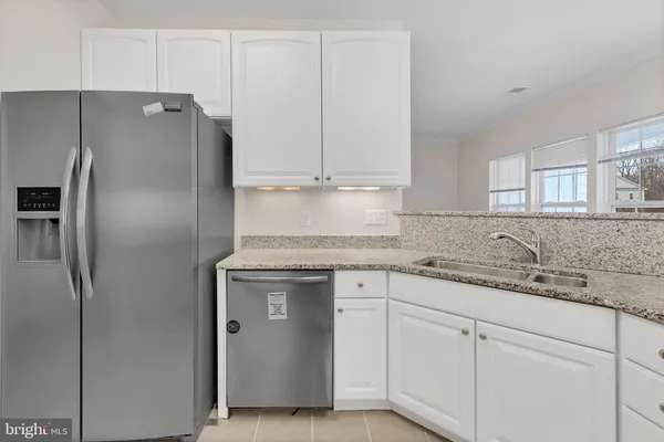 $335,000 | 1009 Samantha Lane, Unit 201, Odenton, MD 21113