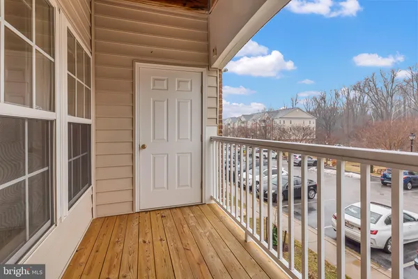 $335,000 | 1009 Samantha Lane, Unit 201, Odenton, MD 21113