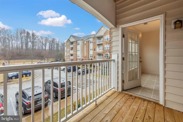 $335,000 | 1009 Samantha Lane, Unit 201, Odenton, MD 21113