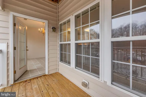 $335,000 | 1009 Samantha Lane, Unit 201, Odenton, MD 21113