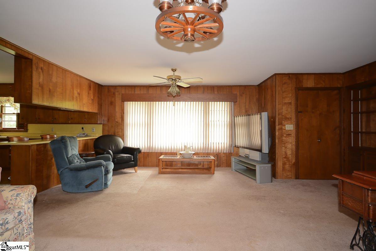 200 Old Farrs Bridge Road Greenville, SC 29611 - Photo 16 of 25 Gallery Image 16