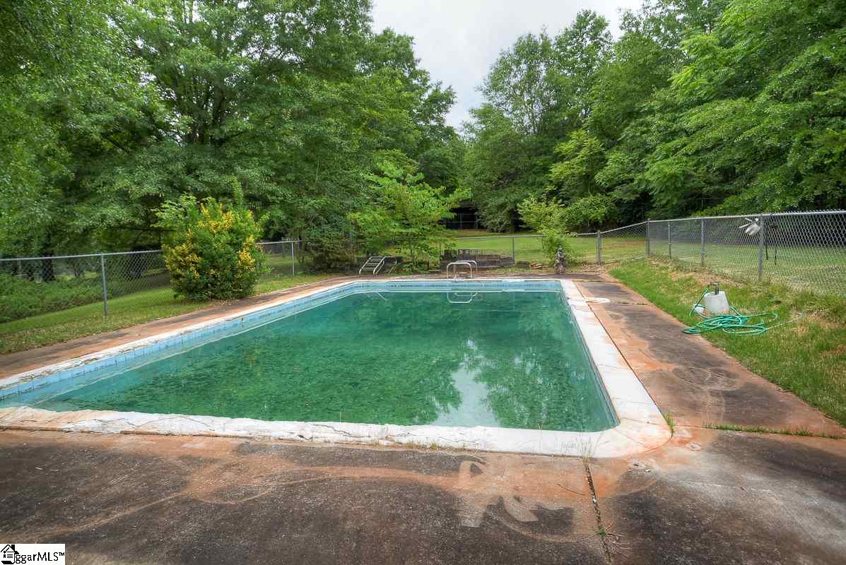 200 Old Farrs Bridge Road Greenville, SC 29611 - Photo 5 of 25 Gallery Image 5