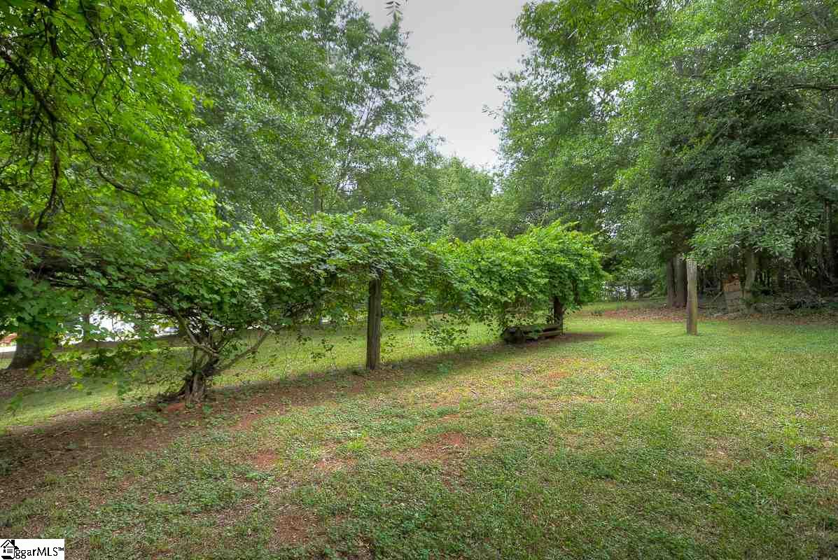 200 Old Farrs Bridge Road Greenville, SC 29611 - Photo 8 of 25 Gallery Image 8