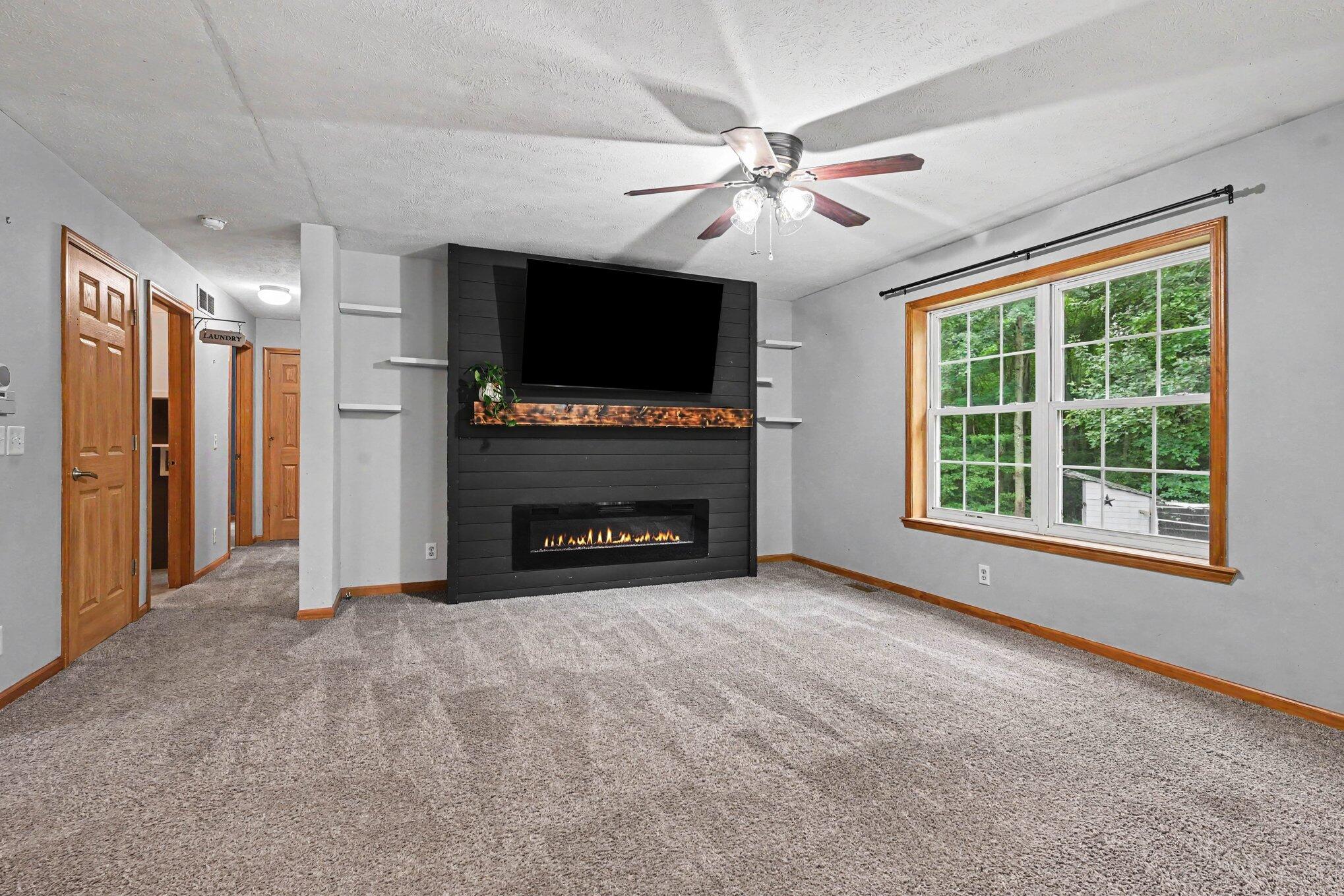 25203 Baseline Road Allegan, MI 49010 - Photo 4 of 25 004_file_6394