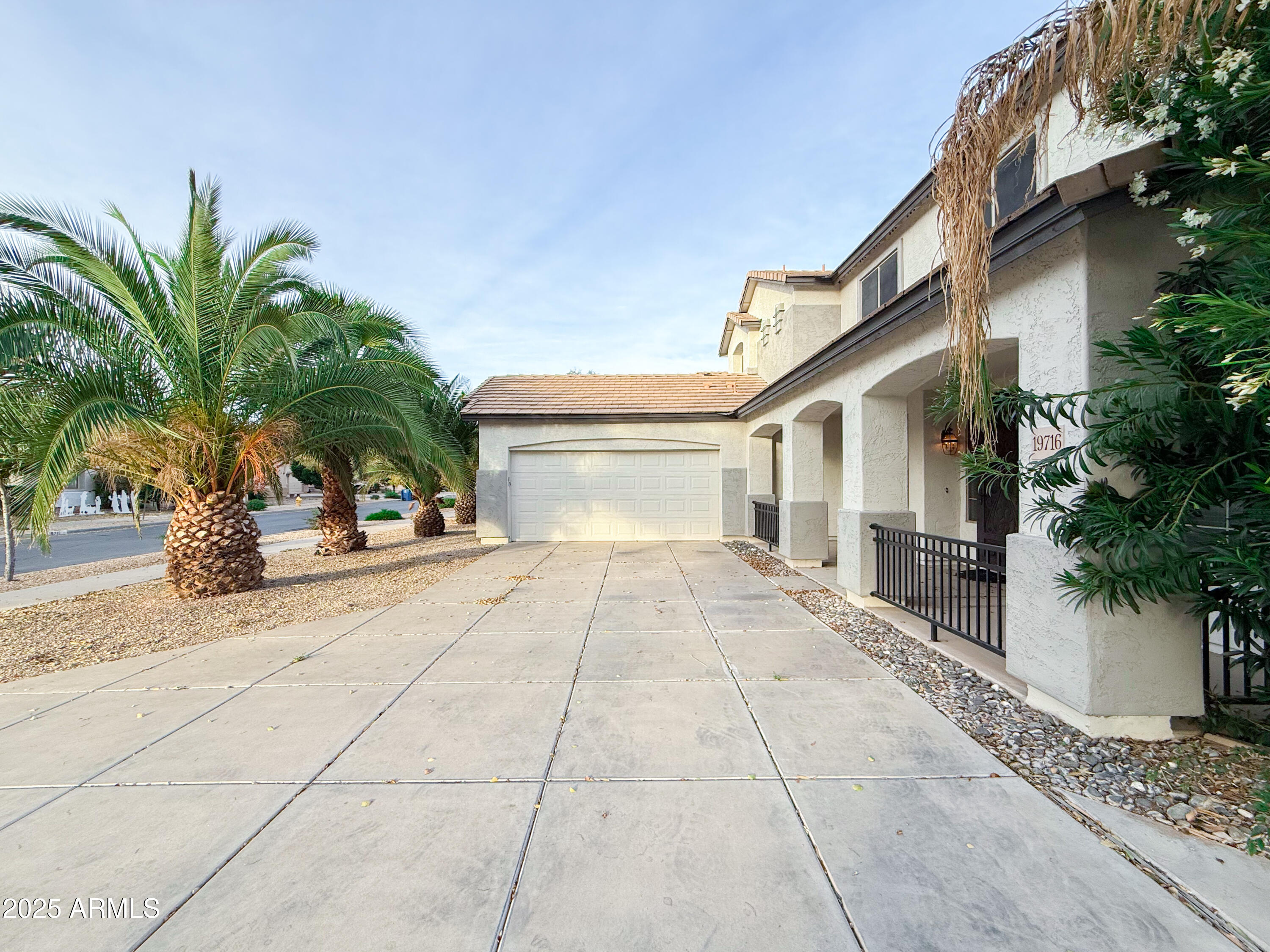 19716 East Thornton Road Queen Creek, AZ 85142 - Photo 4 of 62 4