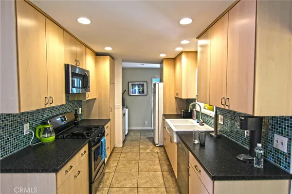 $4,400 | 6431 Yale Circle, Huntington Beach, CA 92647