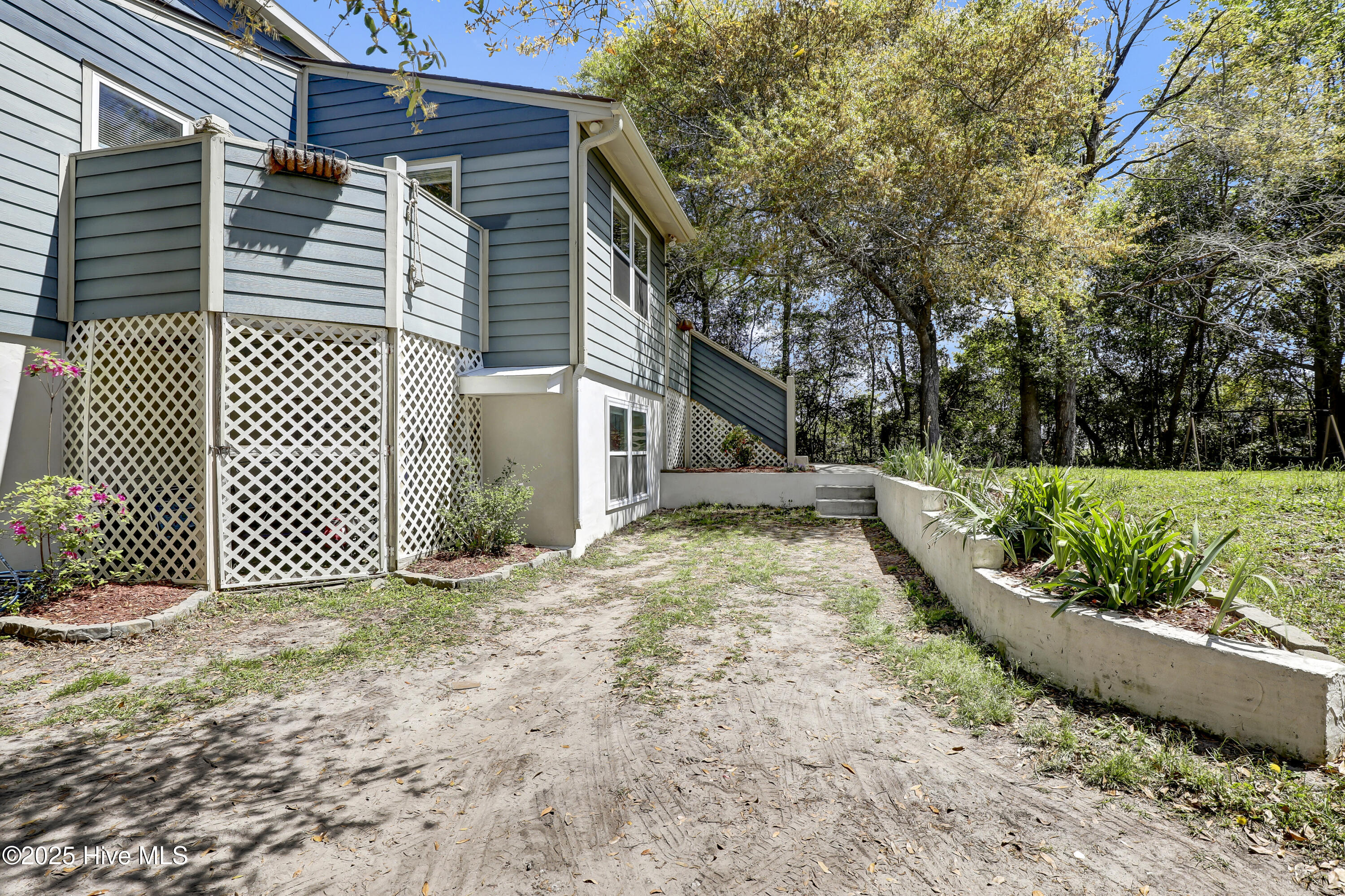 110 Bogue Loop Road Newport, NC 28570 - Photo 5 of 33 6G8A4674