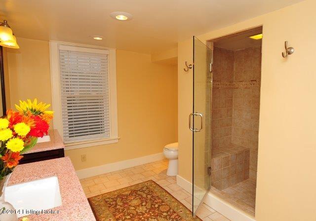 423 Fairlawn Road Louisville, KY 40207 - Photo 31 of 70 fairlawn_47