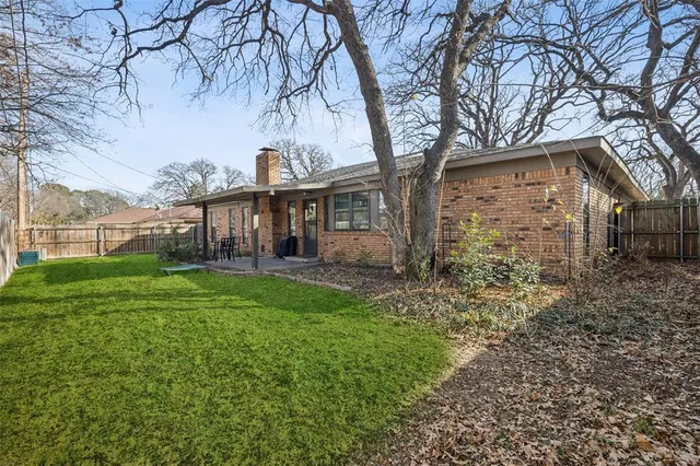 $320,000 | 5907 Pleasant Wood Trail, Arlington, TX 76016