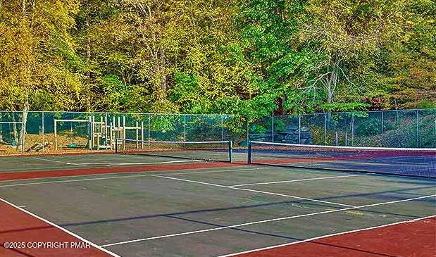 a view of a tennis court