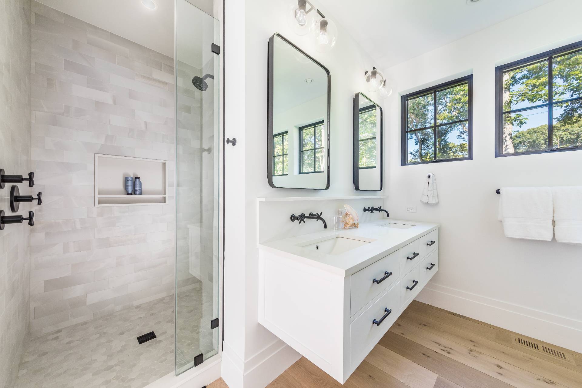 107 Rutland Road East Hampton, NY 11937 - Photo 13 of 25 Gallery Image 13