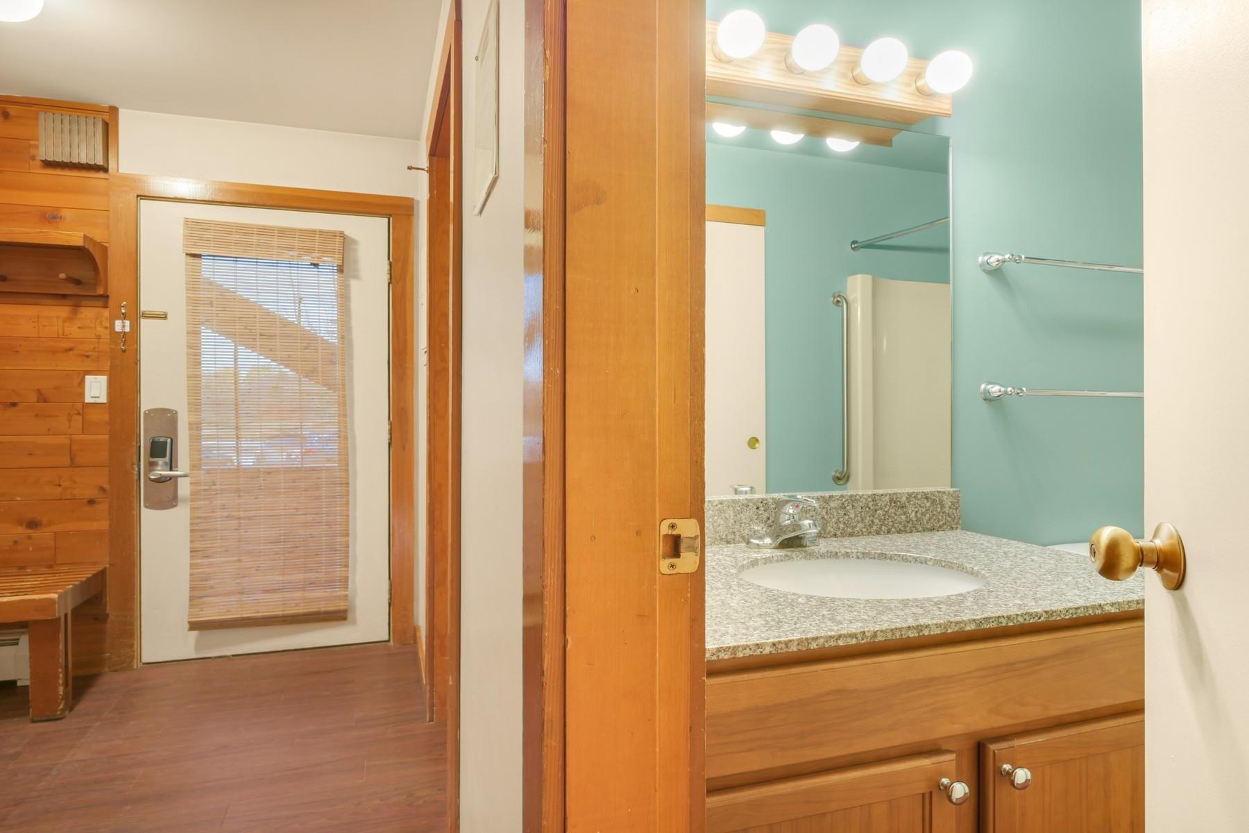 528 East Mountain Road, Unit 57 Killington, VT 05751 - Photo 15 of 36 Gallery Image 15