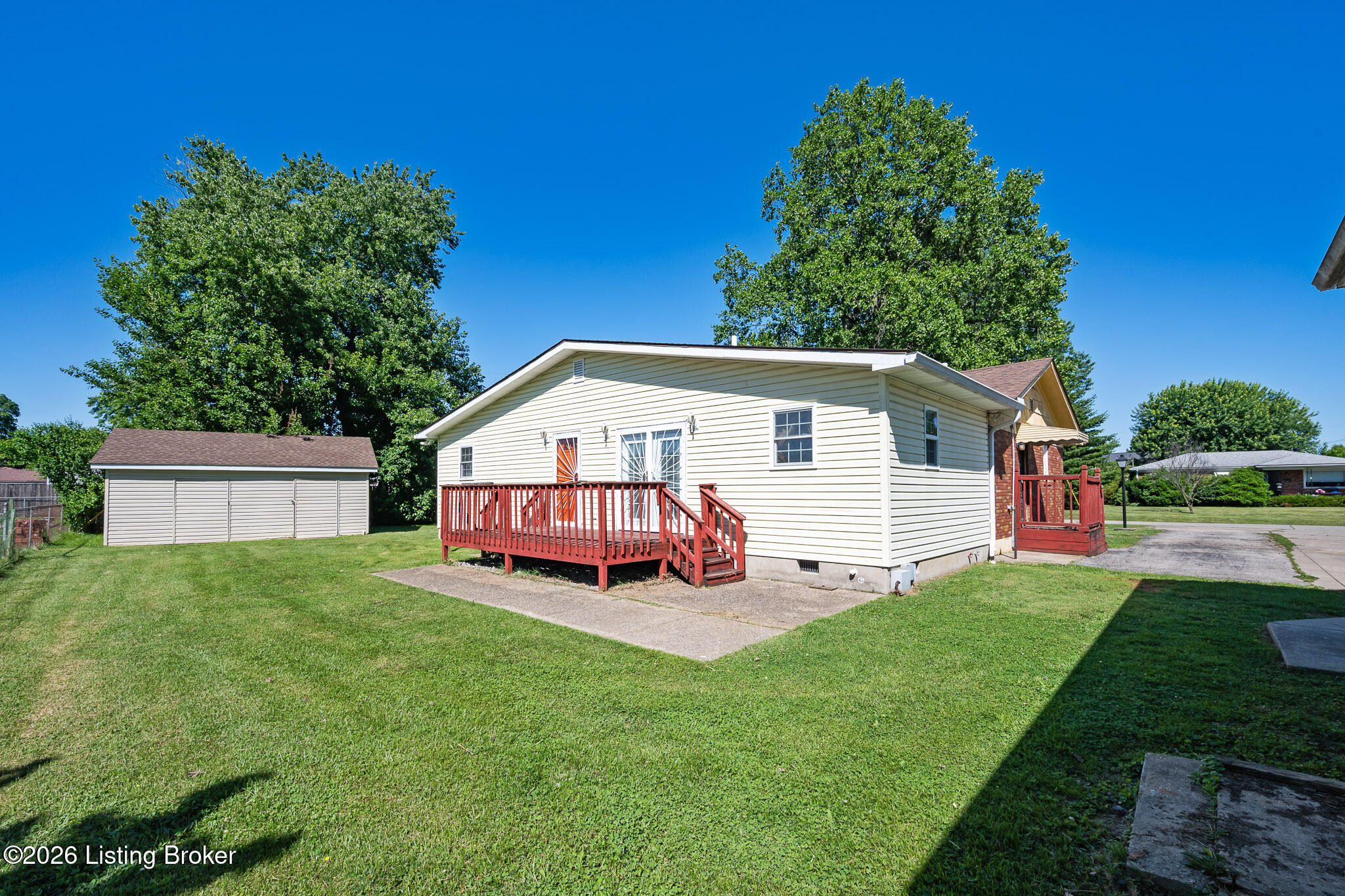 6310 Sheila Road Louisville, KY 40219 - Photo 26 of 33 6310 Sheila Ct-32