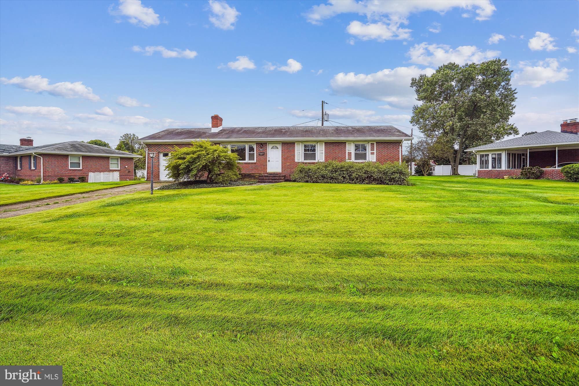709 East Maple Road Linthicum Heights, MD 21090 - Photo 2 of 30 709 East Maple Road